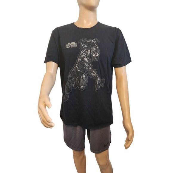 Black Panther Avenger's XL T-shirt in Black - Picture 1 of 5